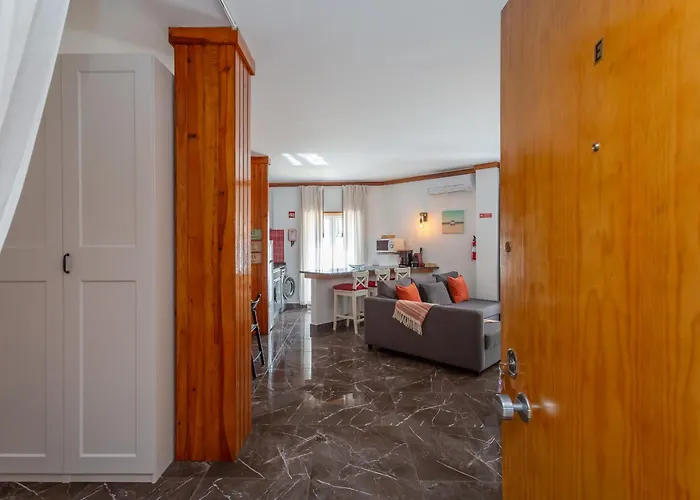 Beguest Wavy Caparica