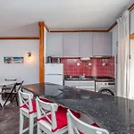 Beguest Wavy Caparica *